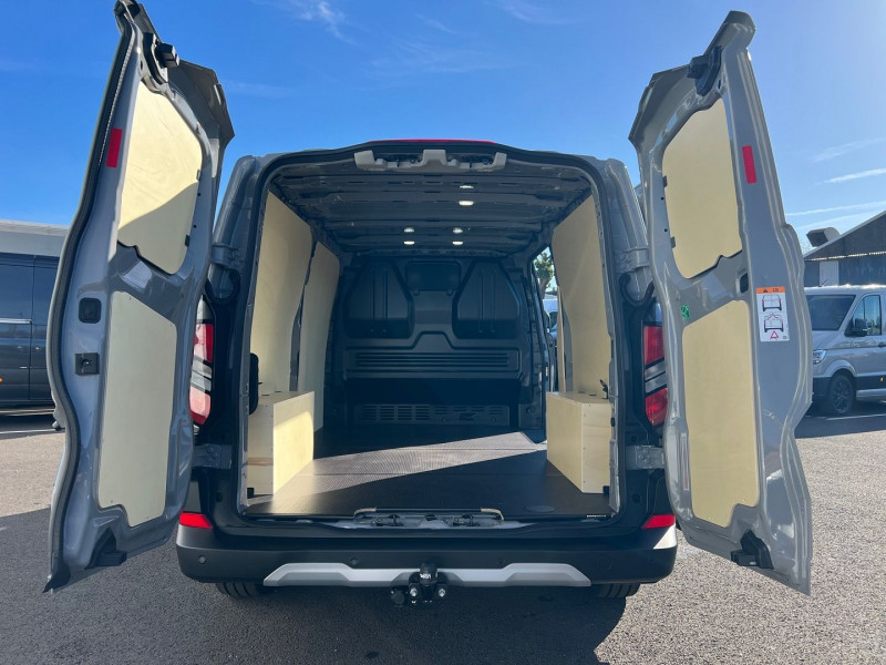 Photo 4 de l'offre de FORD TRANSIT CUSTOM TRAIL 4X4 L2H1 170 CV BVA8 + OTPIONS à 53340€ chez Bretagne Utilitaires