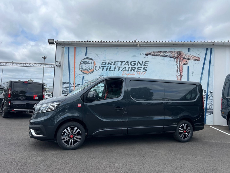 Photo 3 de l'offre de RENAULT TRAFIC COMETE 3T L2H1 170 CV BVA9 EXCLUSIVE + OPTIONS à 43140€ chez Bretagne Utilitaires