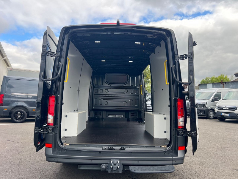 Photo 3 de l'offre de MAN TGE L3H2 (L2H1) 3.5T 180 CV BVA NOMBREUSES OPTIONS à 56940€ chez Bretagne Utilitaires