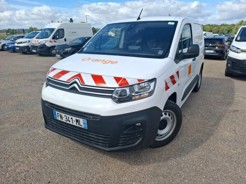 Photo 1 de l'offre de CITROEN BERLINGO VAN M - ESSENCE 130 CV WORKER EAT8 à 16650€ chez Bretagne Utilitaires