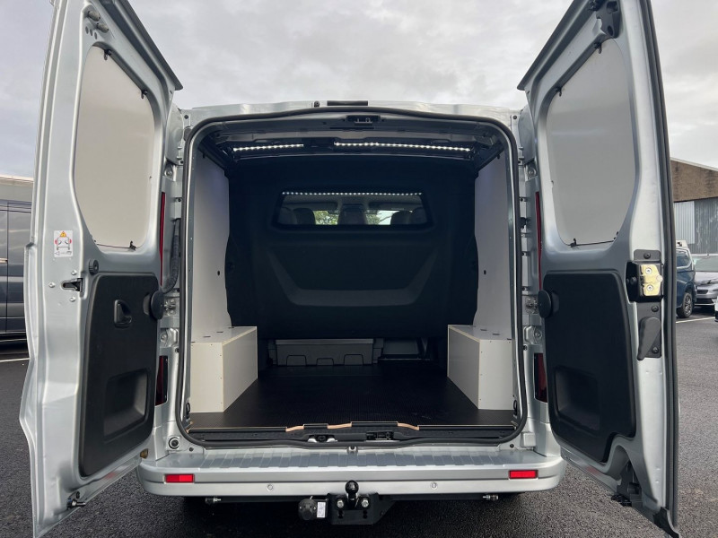 Photo 3 de l'offre de NISSAN PRIMASTAR FG 5 PLACES L1H1 2.0 DCI 150CH EDC-BVA TEKNA + OPTIONS à 41700€ chez Bretagne Utilitaires