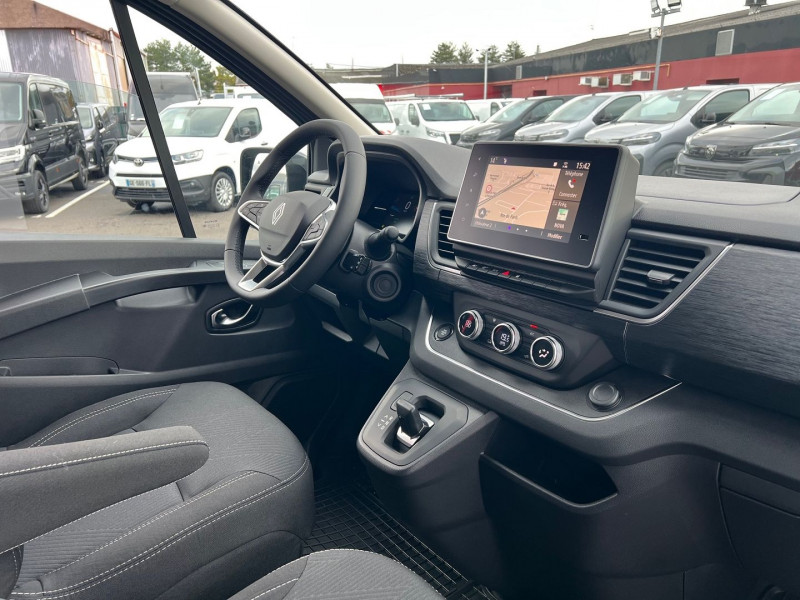Photo 7 Renault TRAFIC 6 PLACES BVA9 170 CV L2H1 EXCLUSIVE + OPTIONS Diesel GRIS URBAIN en vente chez Bretagne Utilitaires Photo 7 de l'offre de RENAULT TRAFIC 6 PLACES BVA9 170 CV L2H1 EXCLUSIVE + OPTIONS à 46740€ chez Bretagne Utilitaires