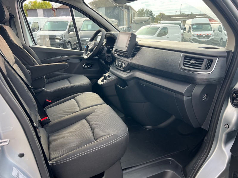 Photo 5 Nissan PRIMASTAR FG L1H1 2.0 DCI 170CH BVA9 TEKNA  + PACK CARGO + ATTELAGE Diesel GRIS HIGHLAND en vente chez Bretagne Utilitaires Photo 5 de l'offre de NISSAN PRIMASTAR FG L1H1 2.0 DCI 170CH BVA9 TEKNA  + PACK CARGO + ATTELAGE à 39900€ chez Bretagne Utilitaires