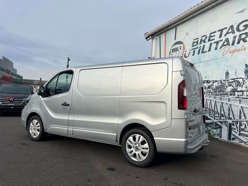 Photo 2 Nissan PRIMASTAR FG L1H1 2.0 DCI 170CH BVA9 TEKNA  + PACK CARGO + ATTELAGE Diesel GRIS HIGHLAND en vente chez Bretagne Utilitaires Photo 2 de l'offre de NISSAN PRIMASTAR FG L1H1 2.0 DCI 170CH BVA9 TEKNA  + PACK CARGO + ATTELAGE à 39900€ chez Bretagne Utilitaires