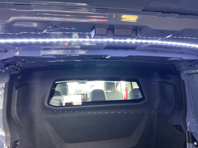 Photo 8 Renault TRAFIC URBAIN 5 PLACES BVA9 170 CV L2H1 EXCLUSIVE + OPTIONS Diesel GRIS URBAIN en vente chez Bretagne Utilitaires Photo 8 de l'offre de RENAULT TRAFIC URBAIN 5 PLACES BVA9 170 CV L2H1 EXCLUSIVE + OPTIONS à 46740€ chez Bretagne Utilitaires