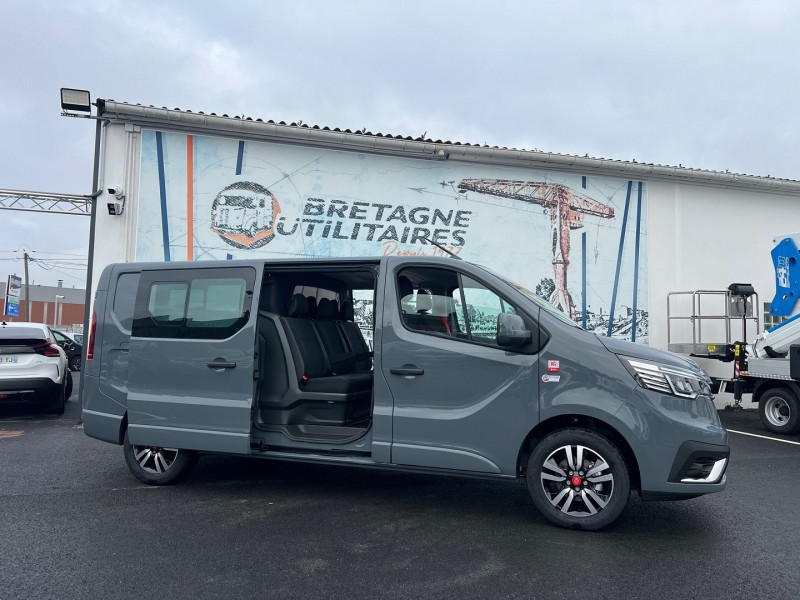 Photo 3 Renault TRAFIC URBAIN 5 PLACES BVA9 170 CV L2H1 EXCLUSIVE + OPTIONS Diesel GRIS URBAIN en vente chez Bretagne Utilitaires Photo 3 de l'offre de RENAULT TRAFIC URBAIN 5 PLACES BVA9 170 CV L2H1 EXCLUSIVE + OPTIONS à 46740€ chez Bretagne Utilitaires
