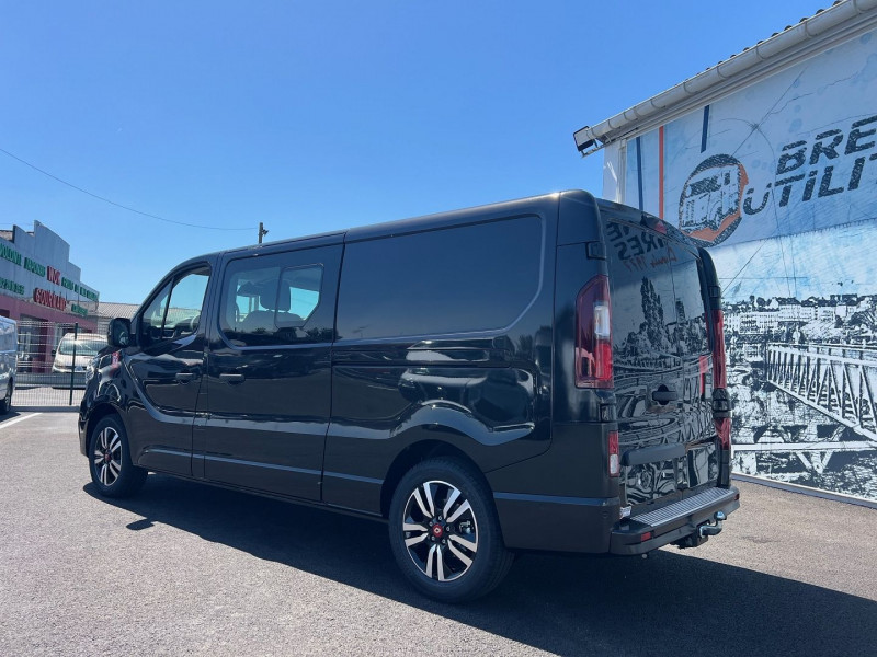 Photo 3 de l'offre de RENAULT TRAFIC NOIR 5 PLACES BVA9 170 CV L2H1 EXCLUSIVE + OPTIONS à 46740€ chez Bretagne Utilitaires