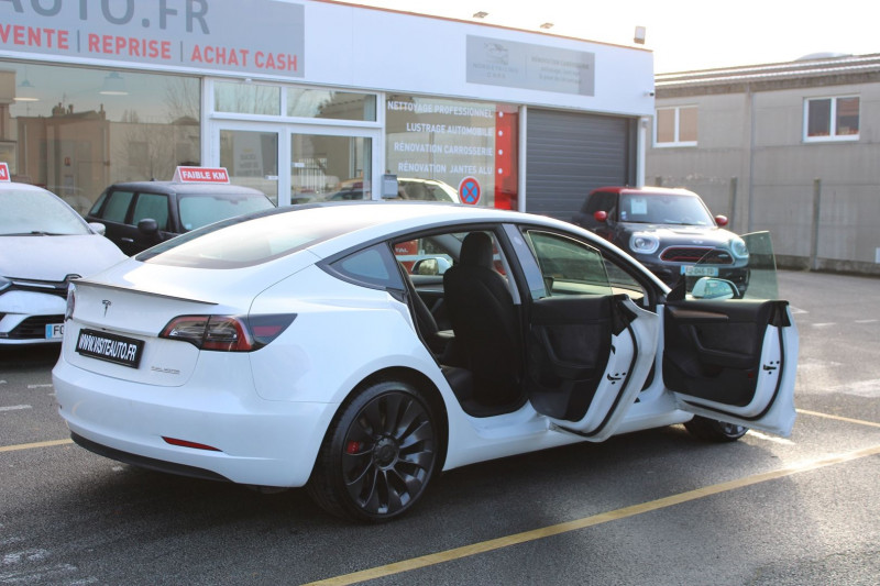 Photo 4 de l'offre de TESLA MODEL 3 PERFORMANCE PUP AWD UPGRADE MY22 à 53990€ chez Visiteauto.fr