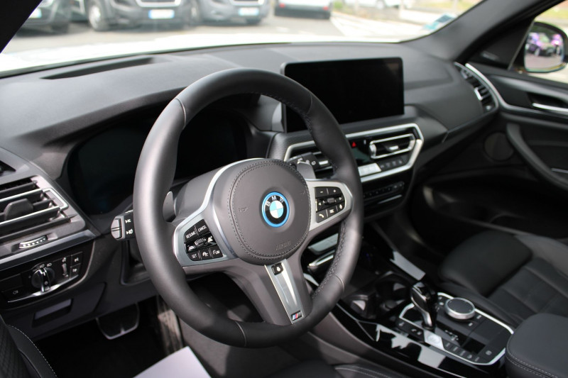 Photo 14 de l'offre de BMW X3 (G01) XDRIVE30E 292CH M SPORT TOIT OUVRANT, HARMAN/KARDON, PACK CONFORT à 64500€ chez Visiteauto.fr