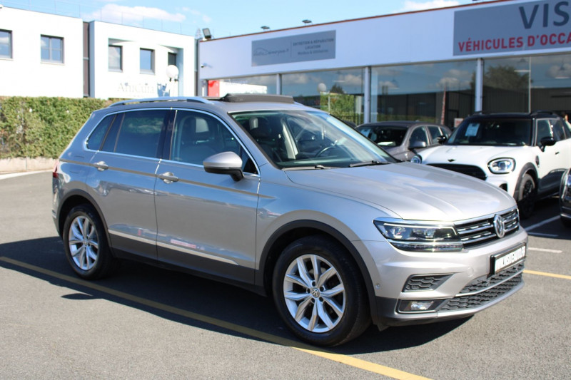 Volkswagen TIGUAN 2.0 TDI 150CH CARAT PACK HIVER - CUIR Diesel GRIS C Occasion à vendre