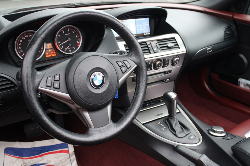 Photo 18 de l'offre de BMW SERIE 6 CABRIOLET (E64) 630CIA 258CH PACK LUXE SIEGES CHAUFFANTS à 17990€ chez Visiteauto.fr