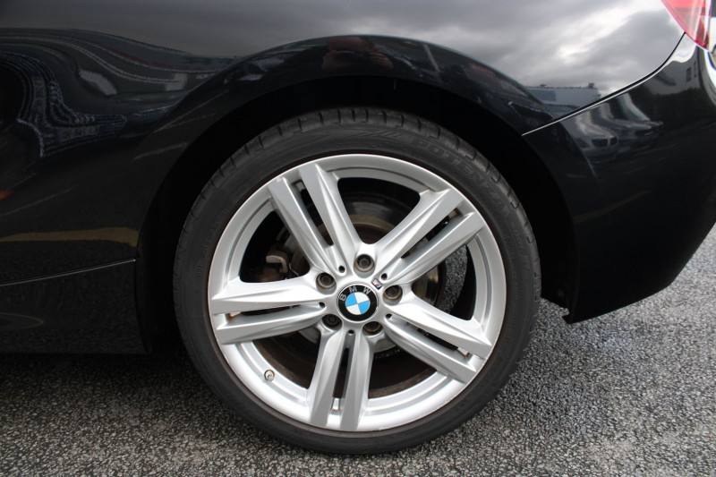 Photo 15 de l'offre de BMW SERIE 1 (F21/F20) 120D 184CH M SPORT 3P 1ER MAIN à 13890€ chez Visiteauto.fr