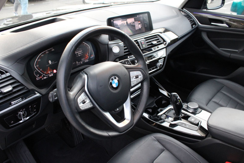 Photo 8 de l'offre de BMW X3 (G01) XDRIVE30DA 286CH LUXURY PACK INOVATION PACK HIVER DRIVE ASSIST PRO2 TOIT OUVRANT à 45890€ chez Visiteauto.fr