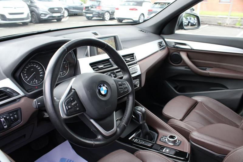 Photo 18 de l'offre de BMW X1 (F48) SDRIVE18IA 136CH XLINE ACCES CONFORT CAMERA DE RECUL CIEL DE TOIT NOIR à 22890€ chez Visiteauto.fr