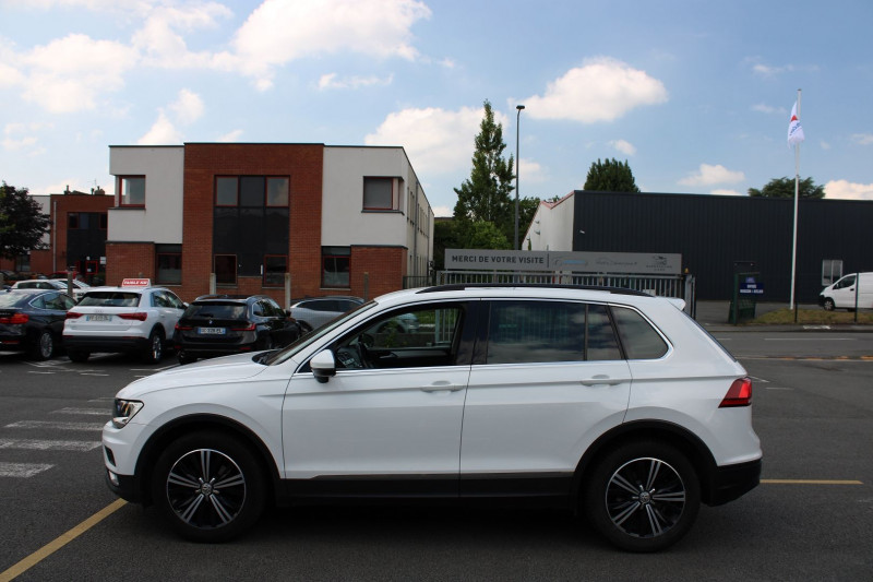 Photo 12 de l'offre de VOLKSWAGEN TIGUAN 1.4 TSI 150CH ACT BLUEMOTION TECHNOLOGY CONFORTLINE HAYON ELECTRIQU DISCOVER PRO à 17990€ chez Visiteauto.fr