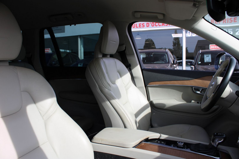 Photo 7 de l'offre de VOLVO XC90 D5 AWD 225CH INSCRIPTION GEARTRONIC 5 PLACES ATTELAGE ELCTRIQUE à 27990€ chez Visiteauto.fr