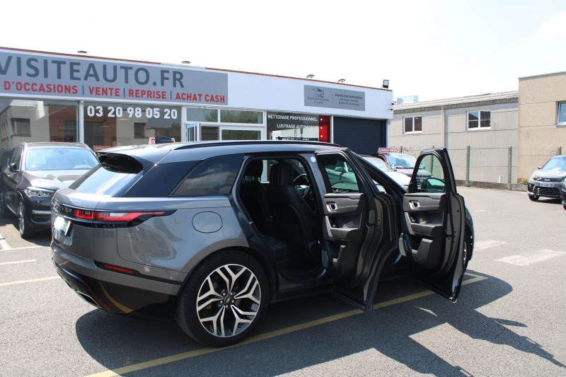 Photo 3 de l'offre de LAND-ROVER RANGE ROVER VELAR 3.0D V6 300CH R-DYNAMIC HSE AWD BVA PARE-BRISE CHAUFFANT SIEGES VENTILES TOIT OU à 54890€ chez Visiteauto.fr