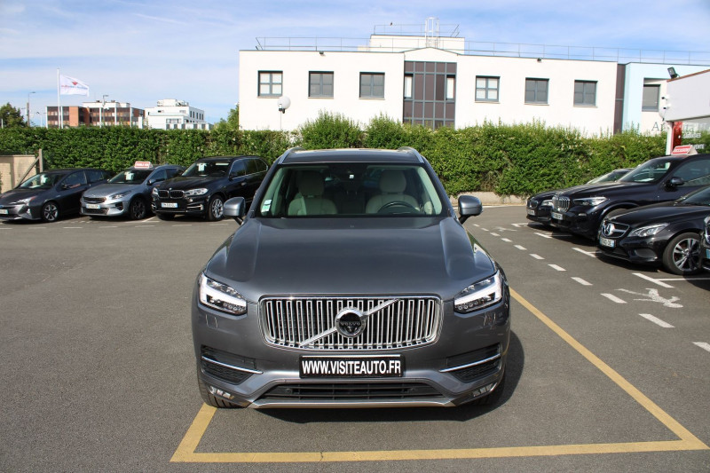 Photo 16 de l'offre de VOLVO XC90 D5 AWD 225CH INSCRIPTION GEARTRONIC 5 PLACES ATTELAGE ELCTRIQUE à 27990€ chez Visiteauto.fr