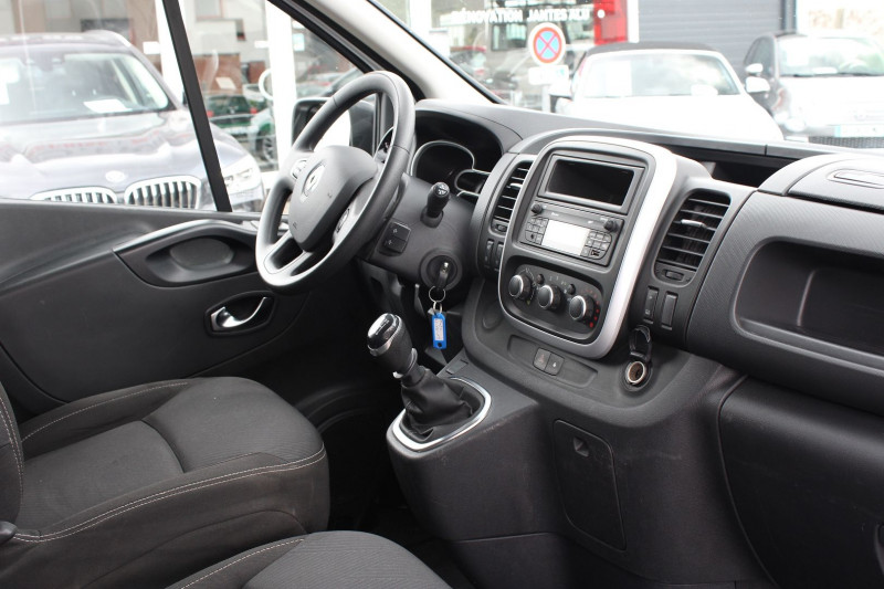 Photo 9 de l'offre de RENAULT TRAFIC III FG L1H1 1000 1.6 DCI 95CH GRAND CONFORT E6 à 15890€ chez Visiteauto.fr