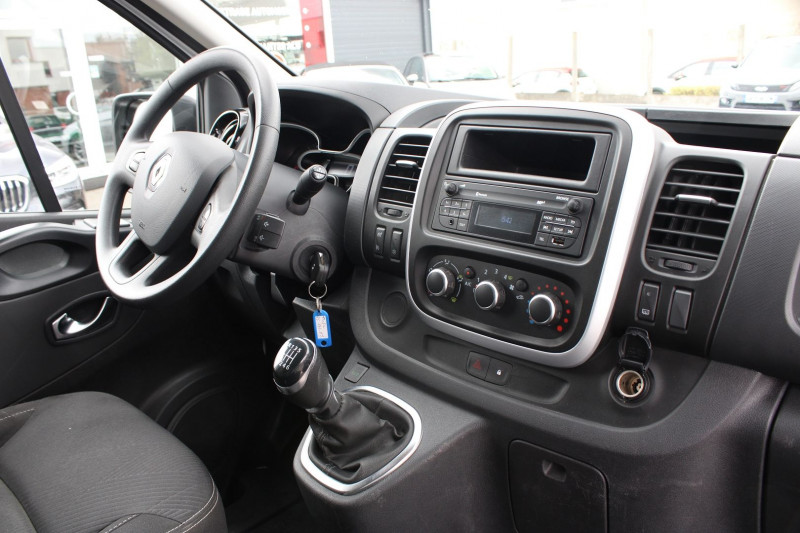 Photo 11 de l'offre de RENAULT TRAFIC III FG L1H1 1000 1.6 DCI 95CH GRAND CONFORT E6 à 15890€ chez Visiteauto.fr