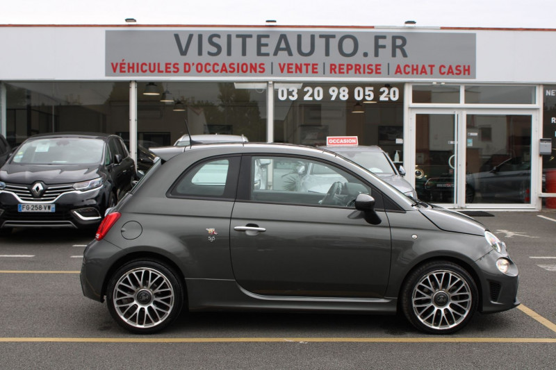 Photo 17 de l'offre de ABARTH 500 1.4 TURBO T-JET 145CH 595 TOIT OUVRANT à 16990€ chez Visiteauto.fr