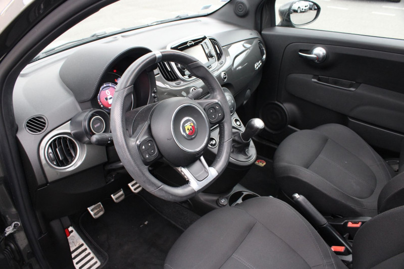 Photo 15 de l'offre de ABARTH 500 1.4 TURBO T-JET 145CH 595 TOIT OUVRANT à 16990€ chez Visiteauto.fr