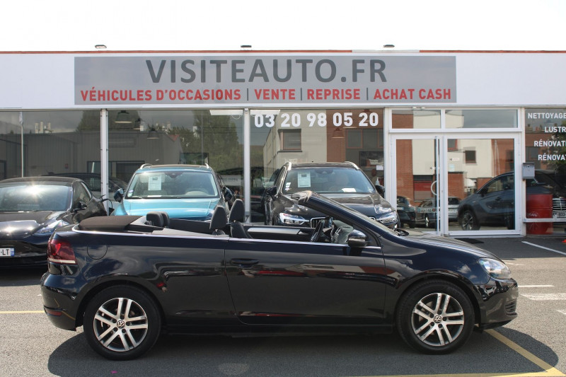 Photo 3 de l'offre de VOLKSWAGEN GOLF VI CABRIOLET 1.6 TDI 105CH FAP à 8990€ chez Visiteauto.fr