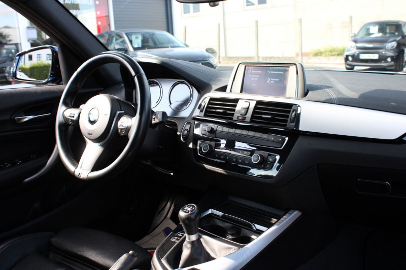 Photo 8 de l'offre de BMW SERIE 1 (F21/F20) 118I 136CH M SPORT ULTIMATE 5P EURO6D-T ALARME SIEGES CHAUFFANTS à 17890€ chez Visiteauto.fr