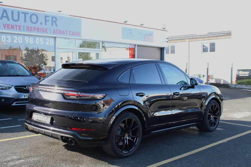 Photo 3 de l'offre de PORSCHE CAYENNE COUPE (9YA) 3.0 V6 462CH E-HYBRID BOSE TETE HAUTE PDLS+ ACCES CONFORT ROUES ARRIERES DIRECTR à 84990€ chez Visiteauto.fr