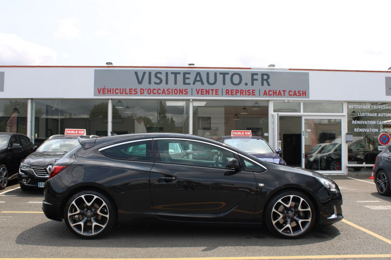 Photo 2 de l'offre de OPEL ASTRA GTC 2.0 TURBO 280CH OPC START&STOP à 0€ chez Visiteauto.fr