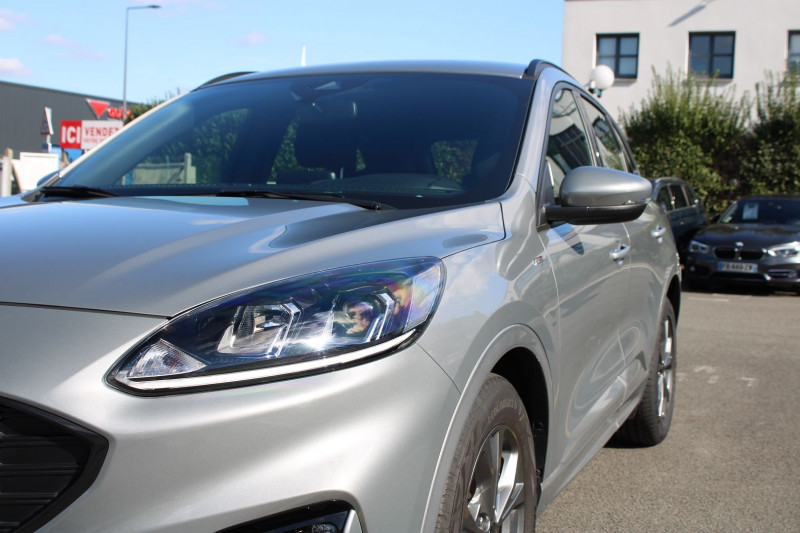 Photo 16 de l'offre de FORD KUGA 2.5 DURATEC 190CH FHEV E85 ST-LINE BVA à 27890€ chez Visiteauto.fr