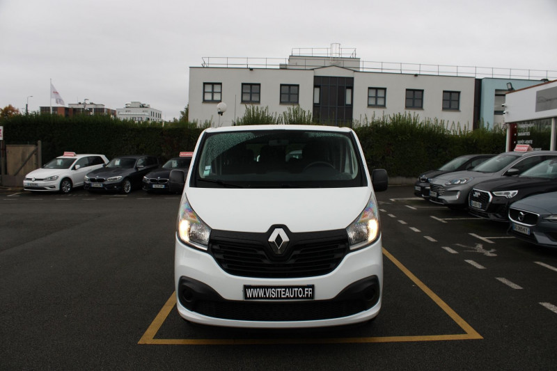 Photo 15 de l'offre de RENAULT TRAFIC III COMBI L1 1.6 DCI 125CH ENERGY LIFE 9 PLACES à 22990€ chez Visiteauto.fr