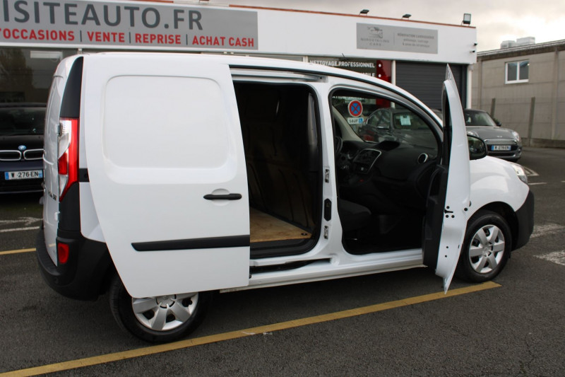 Photo 4 de l'offre de RENAULT KANGOO II EXPRESS 1.5 BLUE DCI 95CH GRAND CONFORT à 11990€ chez Visiteauto.fr