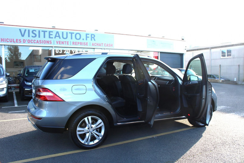 Photo 4 de l'offre de MERCEDES-BENZ CLASSE ML 250 BLUETEC SPORT 7G-TRONIC + à 18990€ chez Visiteauto.fr