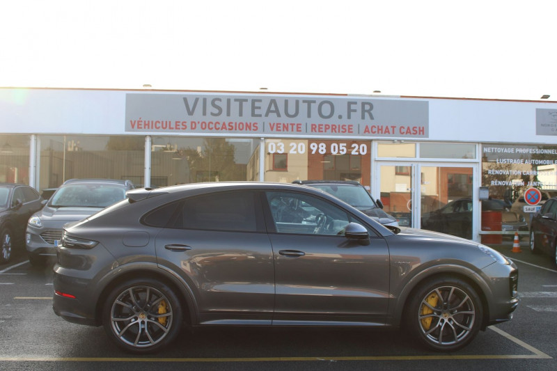 Photo 2 de l'offre de PORSCHE CAYENNE COUPE (9YA) 4.0 V8 680CH TURBO S E-HYBRID TVA RECUPERABLE CAM360 PDLS+ ROUES ARRIERES DIRECT à 99890€ chez Visiteauto.fr