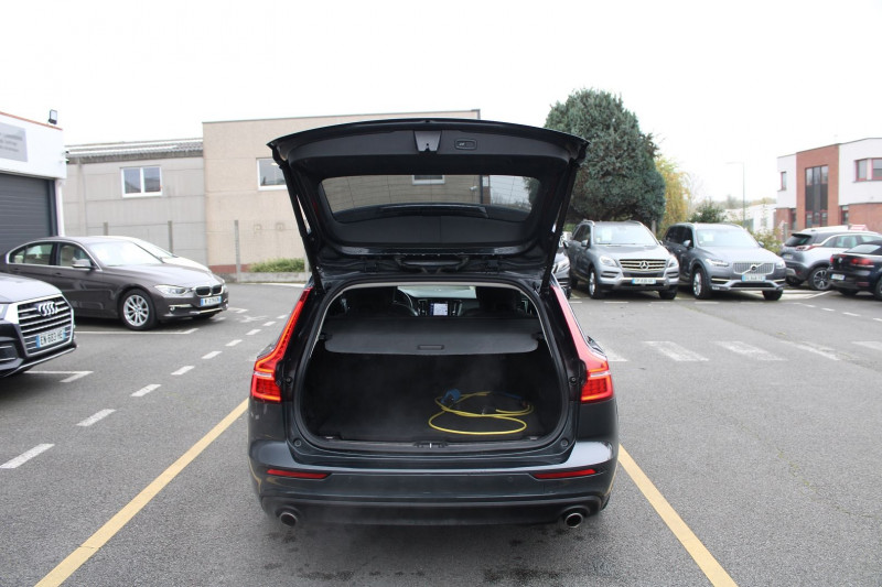 Photo 16 de l'offre de VOLVO V60 T8 TWIN ENGINE 303 + 87CH BUSINESS EXECUTIVE GEARTRONIC à 26890€ chez Visiteauto.fr