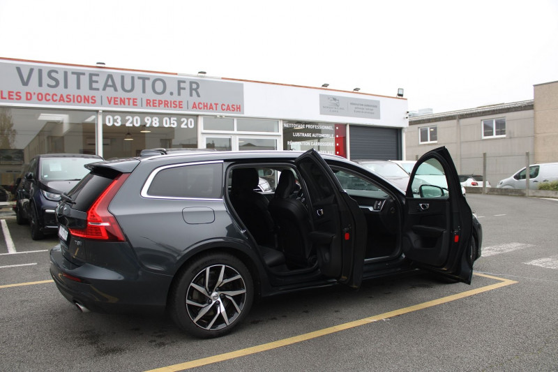 Photo 4 de l'offre de VOLVO V60 T8 TWIN ENGINE 303 + 87CH BUSINESS EXECUTIVE GEARTRONIC à 26890€ chez Visiteauto.fr