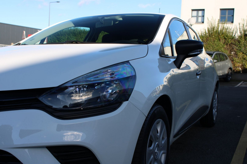 Photo 10 de l'offre de RENAULT CLIO IV STE 1.5 DCI 75CH ENERGY AIR E6C à 9990€ chez Visiteauto.fr