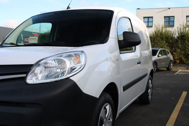 Photo 11 de l'offre de RENAULT KANGOO II EXPRESS 1.5 BLUE DCI 95CH GRAND CONFORT à 11990€ chez Visiteauto.fr