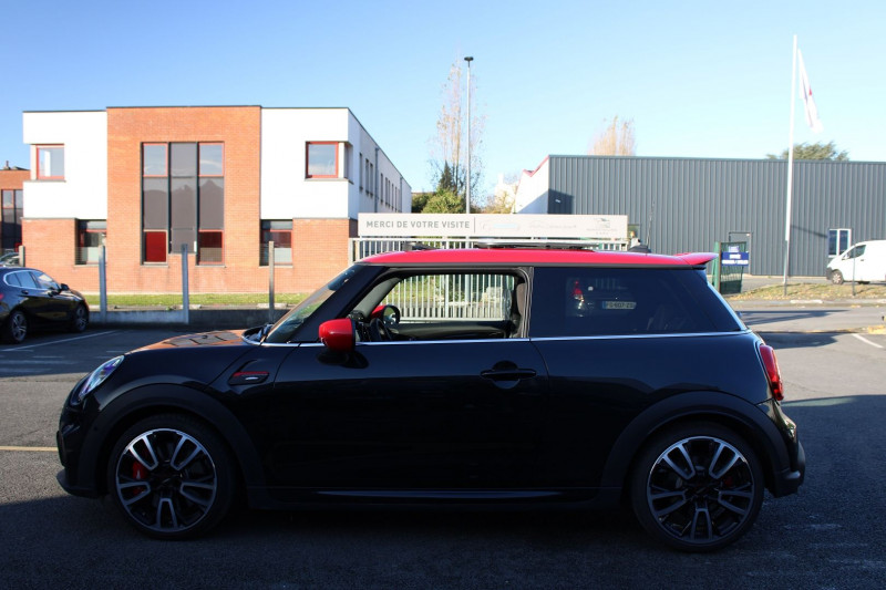 Photo 14 de l'offre de MINI MINI JCW 231CH EDITION PREMIUM PLUS BVA8 à 39990€ chez Visiteauto.fr