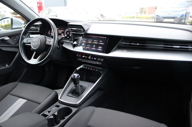 Photo 6 de l'offre de AUDI A3 SPORTBACK 35 TFSI 150CH DESIGN VIRTUAL COCKPIT PACK ECLAIRAGE D'AMBIANCE ASSISTANCE FEUX à 20990€ chez Visiteauto.fr