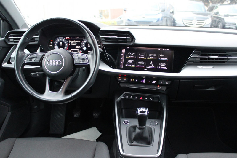 Photo 7 de l'offre de AUDI A3 SPORTBACK 35 TFSI 150CH DESIGN VIRTUAL COCKPIT PACK ECLAIRAGE D'AMBIANCE ASSISTANCE FEUX à 20990€ chez Visiteauto.fr