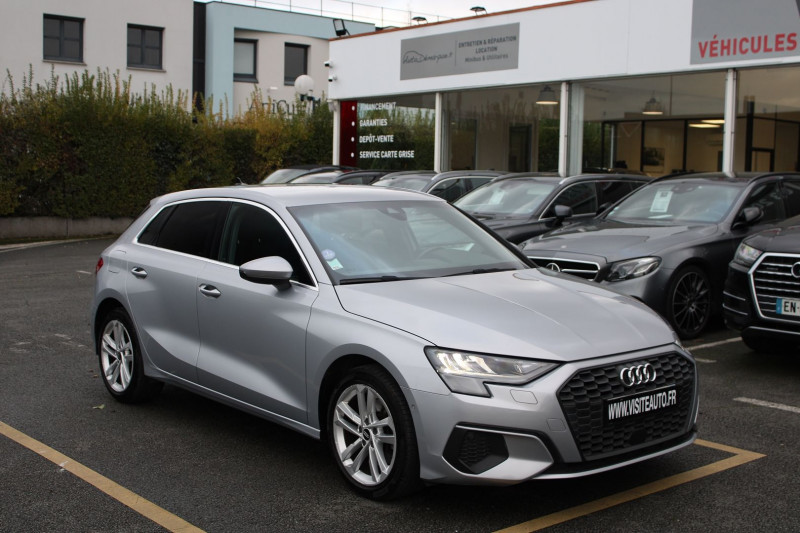 Photo 1 de l'offre de AUDI A3 SPORTBACK 35 TFSI 150CH DESIGN VIRTUAL COCKPIT PACK ECLAIRAGE D'AMBIANCE ASSISTANCE FEUX à 20990€ chez Visiteauto.fr