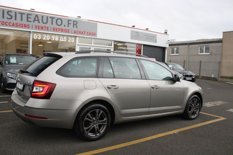 Photo 3 de l'offre de SKODA OCTAVIA BREAK 2.0 TDI 150CH CR FAP BUSINESS DSG6 à 14890€ chez Visiteauto.fr