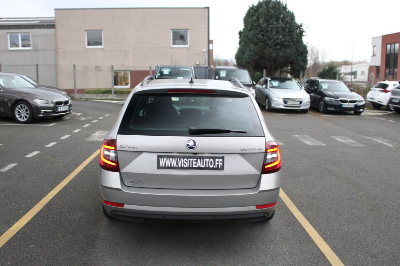 Photo 11 de l'offre de SKODA OCTAVIA BREAK 2.0 TDI 150CH CR FAP BUSINESS DSG6 à 14890€ chez Visiteauto.fr