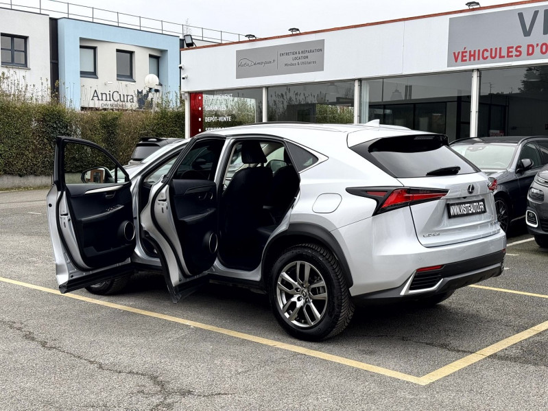 Photo 4 de l'offre de LEXUS NX 300H 4WD LUXE EURO6D-T à 25890€ chez Visiteauto.fr