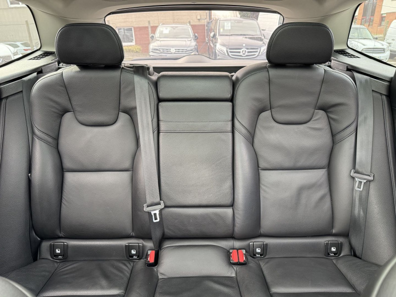 Photo 19 de l'offre de VOLVO XC60 T6 AWD 253 + 87CH INSCRIPTION LUXE GEARTRONIC PACK MEMOIRE PACK VISIBILITE à 36890€ chez Visiteauto.fr