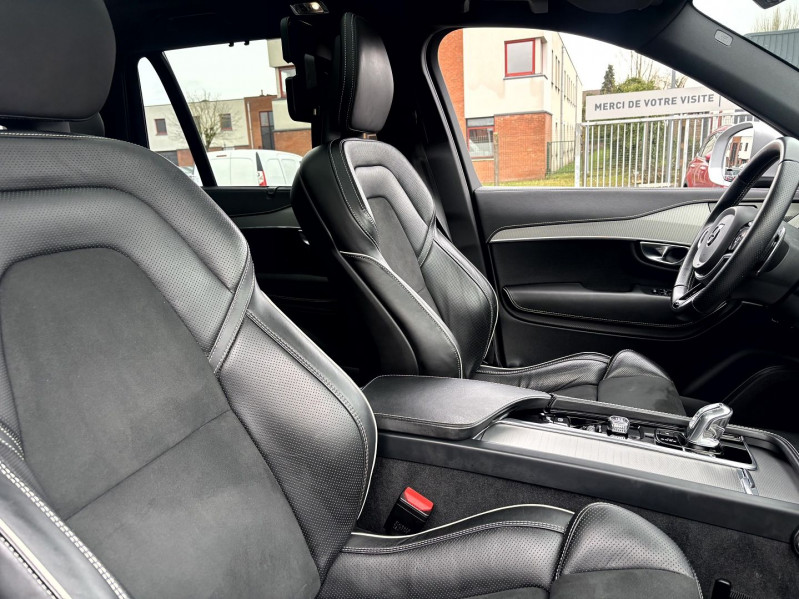 Photo 10 de l'offre de VOLVO XC90 T8 TWIN ENGINE 303 + 87CH R-DESIGN GEARTRONIC 7 PLACES HARMAN KARDON PACK PRESTI à 42990€ chez Visiteauto.fr