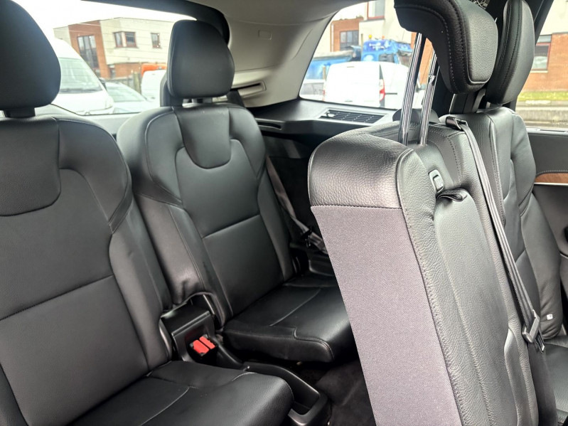 Photo 16 de l'offre de VOLVO XC90 T8 AWD 303 + 87CH INSCRIPTION GEARTRONIC TOIT OUVRANT à 49890€ chez Visiteauto.fr