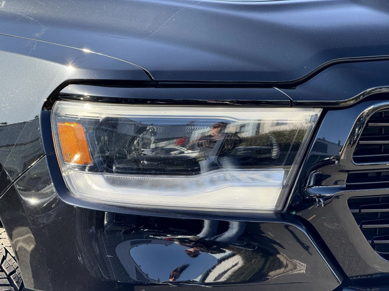 Photo 17 de l'offre de DODGE RAM 1500 V8 HEMI NIGHT EDITION SIEGES VENTILES CHAUFFANTS ATTELAGE à 55890€ chez Visiteauto.fr